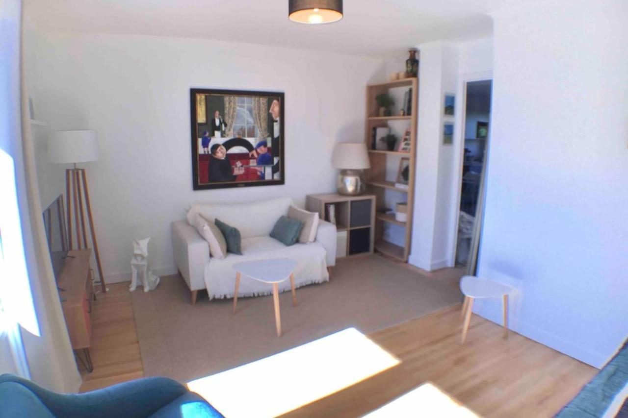 Apartment Center 2 Steps From The Cozy And Renovated! *