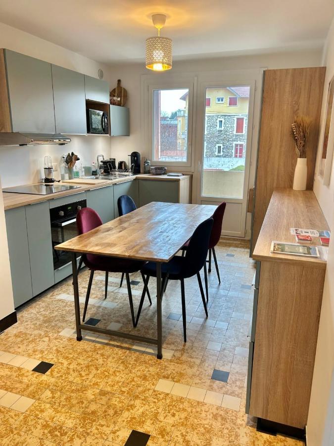 Center 2 Steps From The Cozy And Renovated! * Annecy